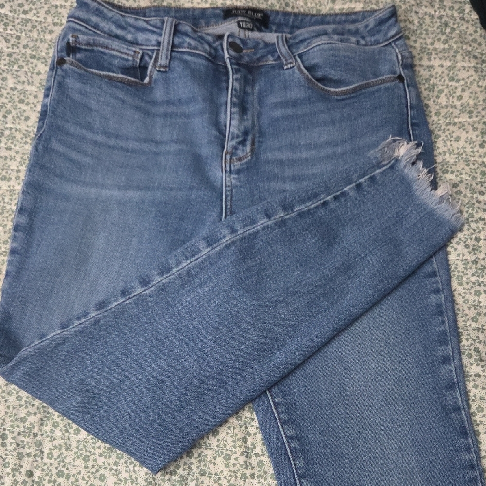 Judy Blue Light Blue Ankle Jeans